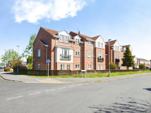 2 bedroom flat for sale