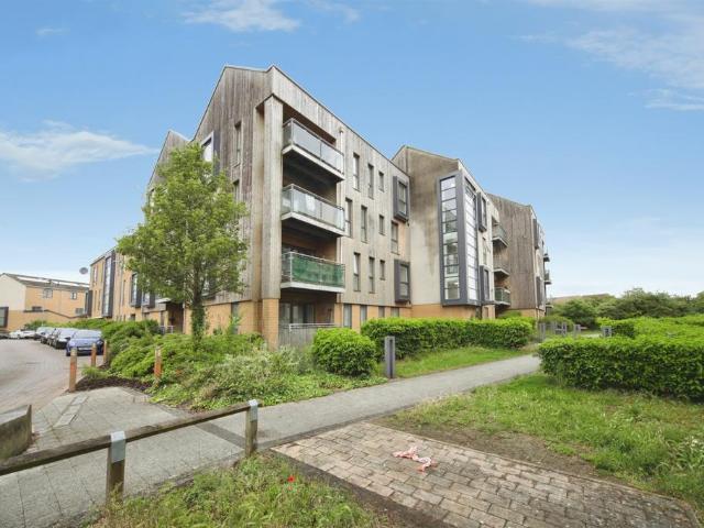 2 bedroom flat for sale