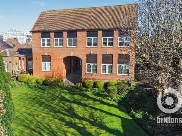 King's Lynn, Norfolk county, Isles of Scilly TR, Cornwall county, South West England