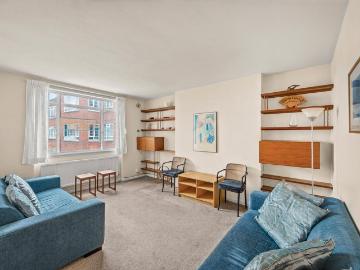 2 bedroom flat for sale