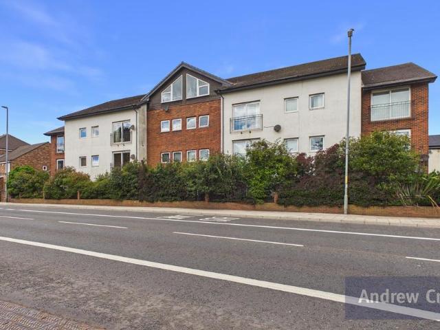 2 bedroom flat for sale