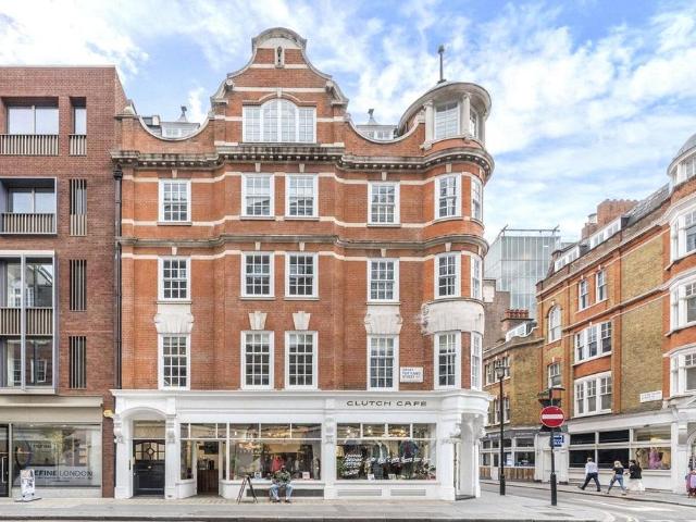 3 bedroom flat for sale
