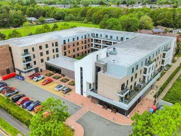 2 bedroom flat for sale