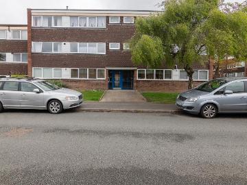 2 bedroom flat for sale