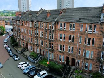 2 bedroom flat for sale