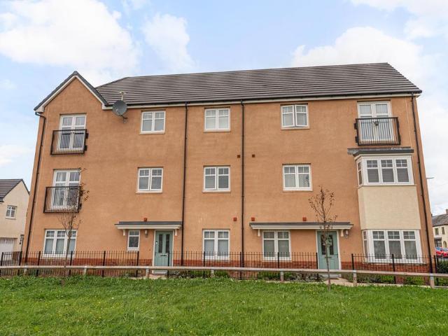 2 bedroom flat for sale