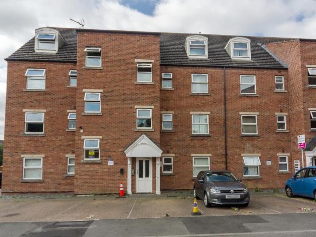 2 bedroom flat for sale
