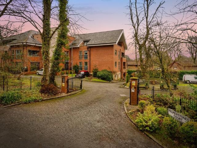 2 bedroom flat for sale