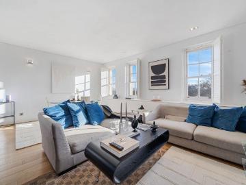 Mayfair, London, Greater London - Equipped kitchen