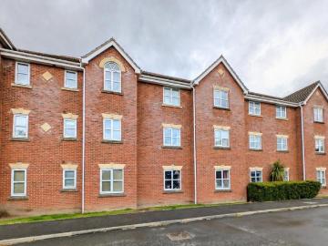2 bedroom flat for sale