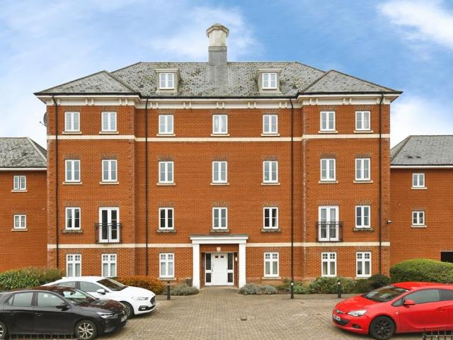 2 bedroom flat for sale
