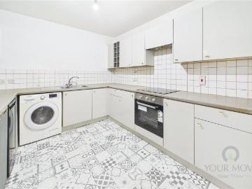 2 bedroom flat for sale