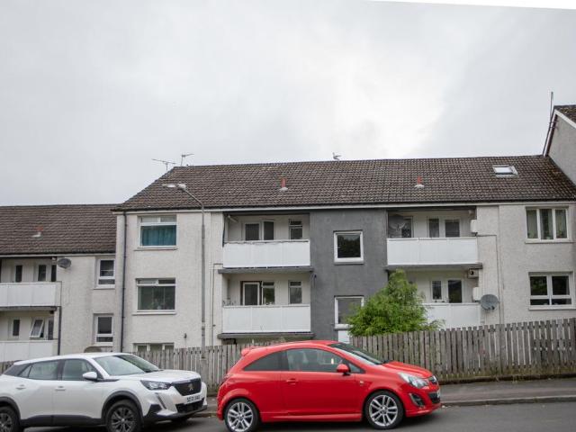2 bedroom flat for sale