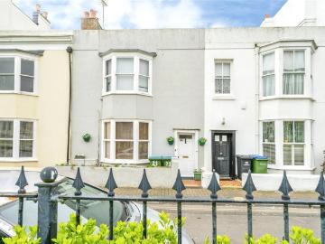 Arun, West Sussex county, Sussex - Equipped kitchen