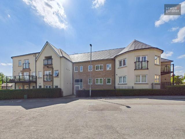 2 bedroom flat for sale
