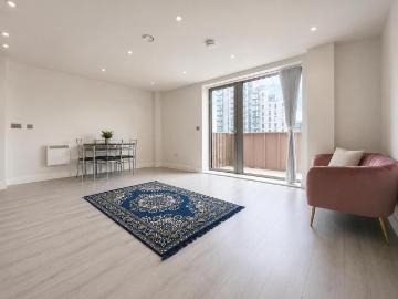 2 bedroom flat for sale