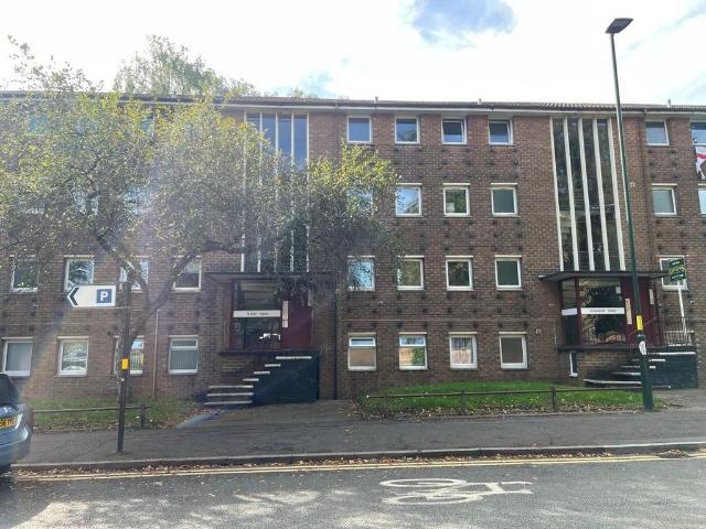 2 bedroom flat for sale