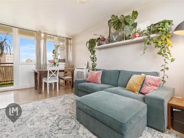 Southfields, SW18, Battersea Reach, London, Greater London