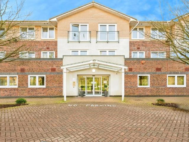 2 bedroom flat for sale