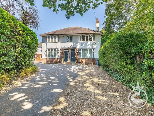 2 bedroom flat for sale