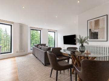 2 bedroom flat for sale