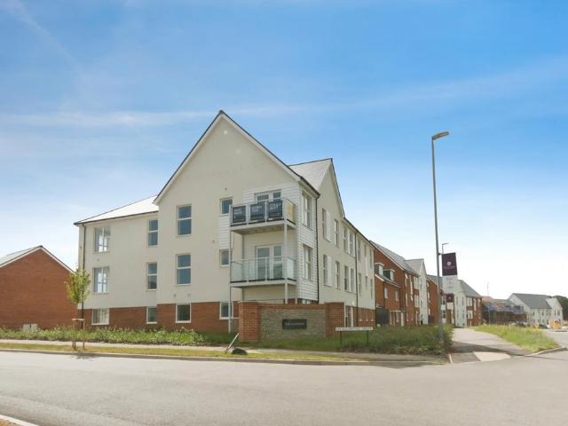 2 bedroom flat for sale