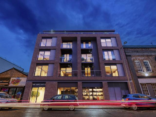 2 bedroom flat for sale
