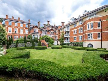 2 bedroom flat for sale
