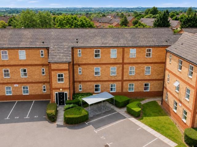 2 bedroom flat for sale