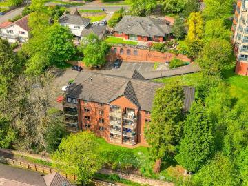 2 bedroom flat for sale