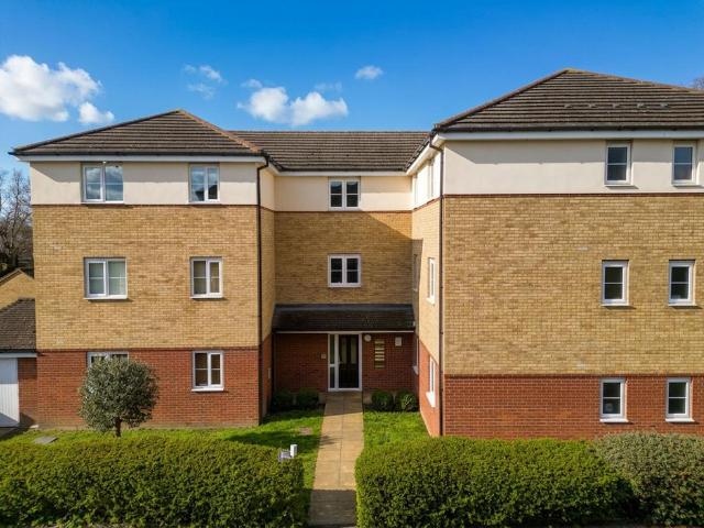2 bedroom flat for sale