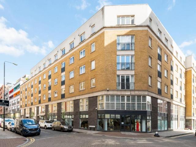 2 bedroom flat for sale