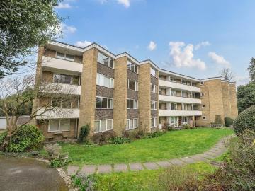 2 bedroom flat for sale