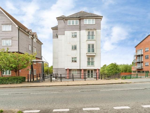 2 bedroom flat for sale