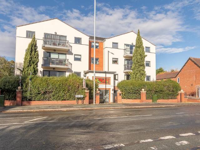 2 bedroom flat for sale