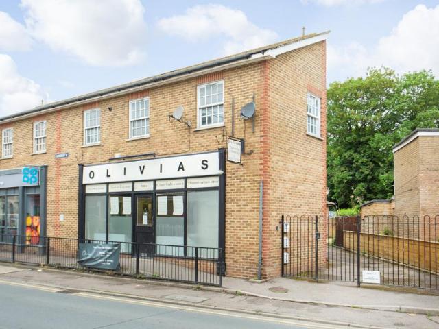 2 bedroom flat for sale