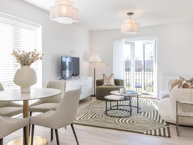 2 bedroom flat for sale