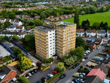2 bedroom flat for sale