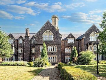 Abergavenny, Monmouthshire county - Garden