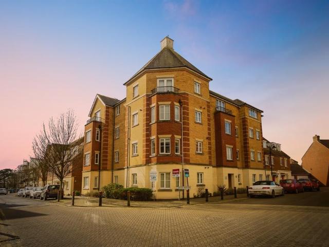 2 bedroom flat for sale