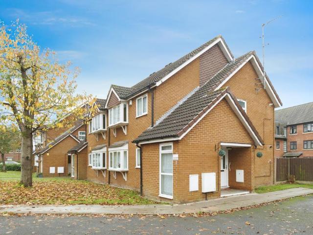2 bedroom flat for sale