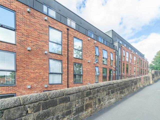 2 bedroom flat for sale