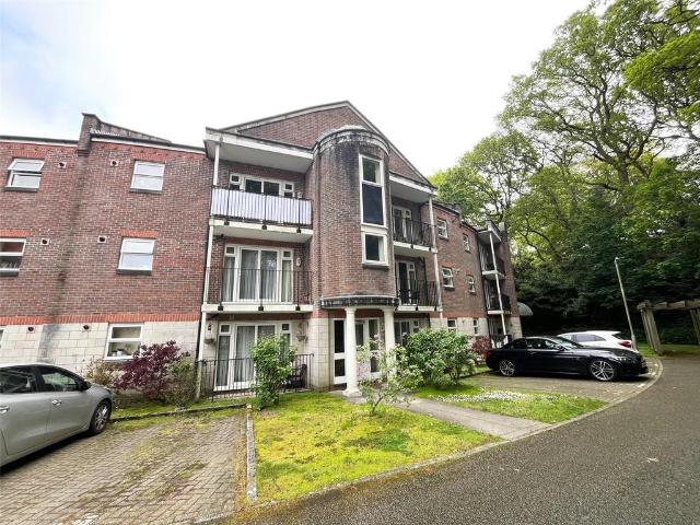 2 bedroom flat for sale