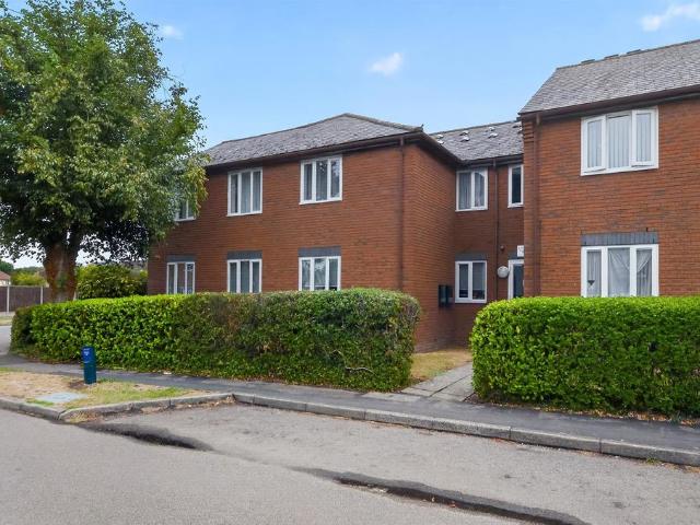 2 bedroom flat for sale