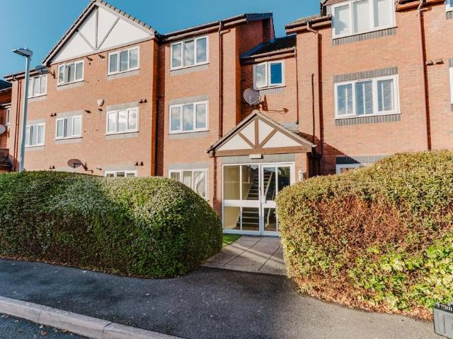 2 bedroom flat for sale