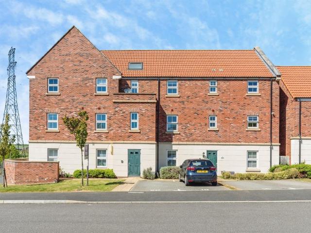 2 bedroom flat for sale