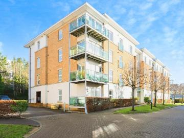 2 bedroom flat for sale