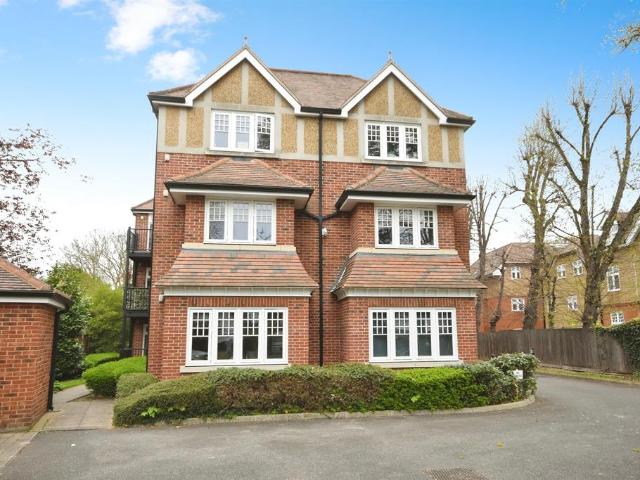 2 bedroom flat for sale