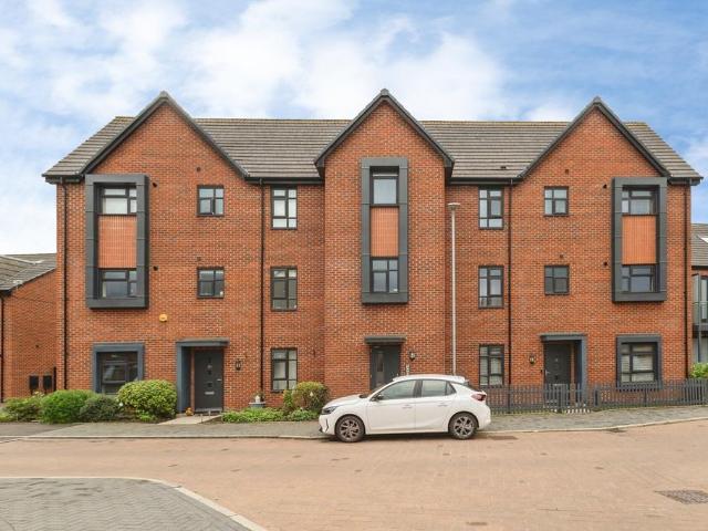 2 bedroom flat for sale