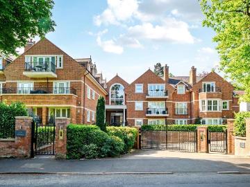 2 bedroom flat for sale